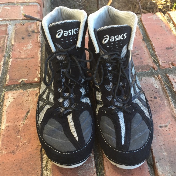 asics carl asics carl